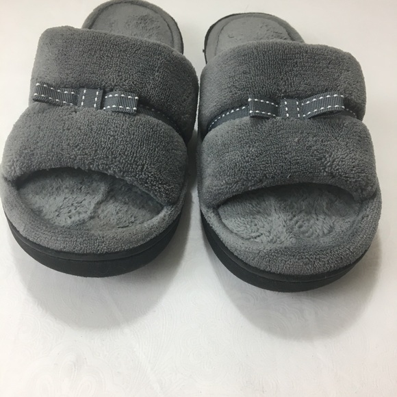 Isotoner Grey Slippers Size 9.5-10 - Picture 3 of 8